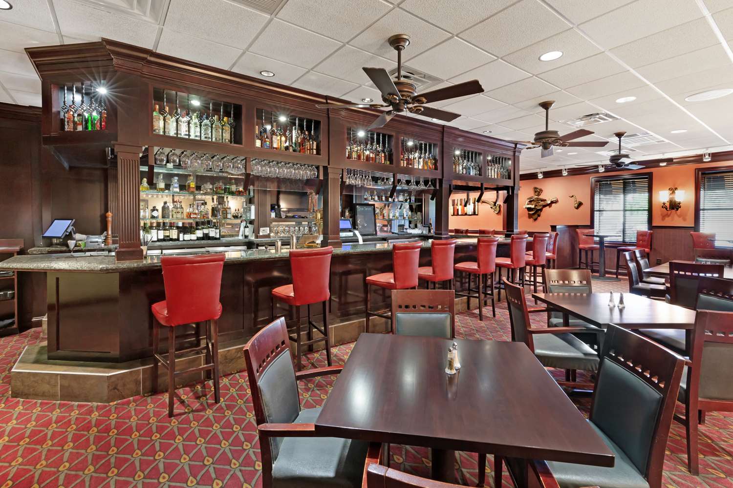 Best Western Plus Burlington 35/49