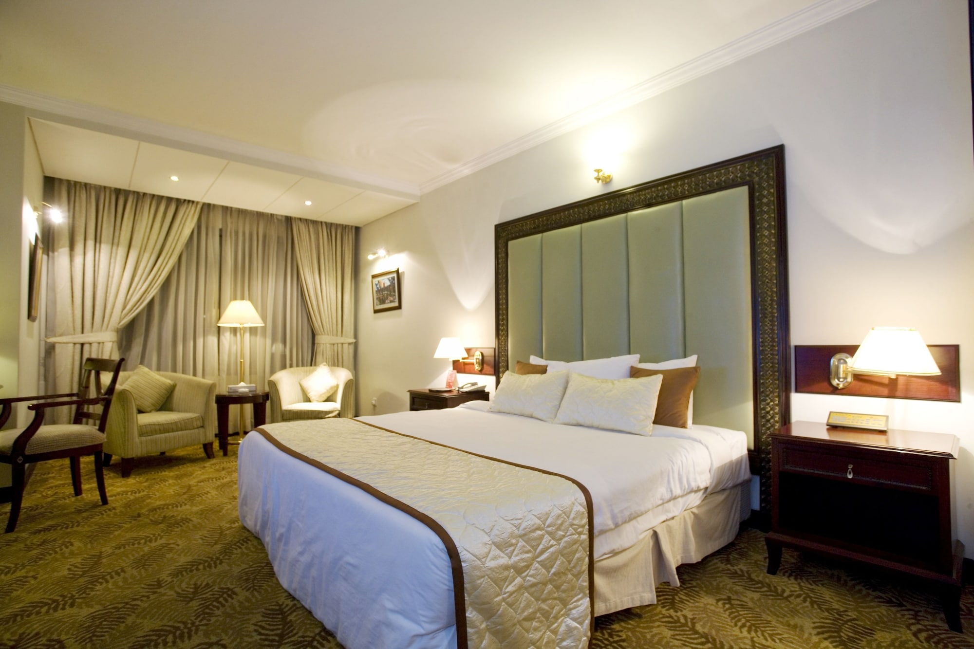 غرفة ديلوكس بسرير كينج، Hotel Sarina 12/21