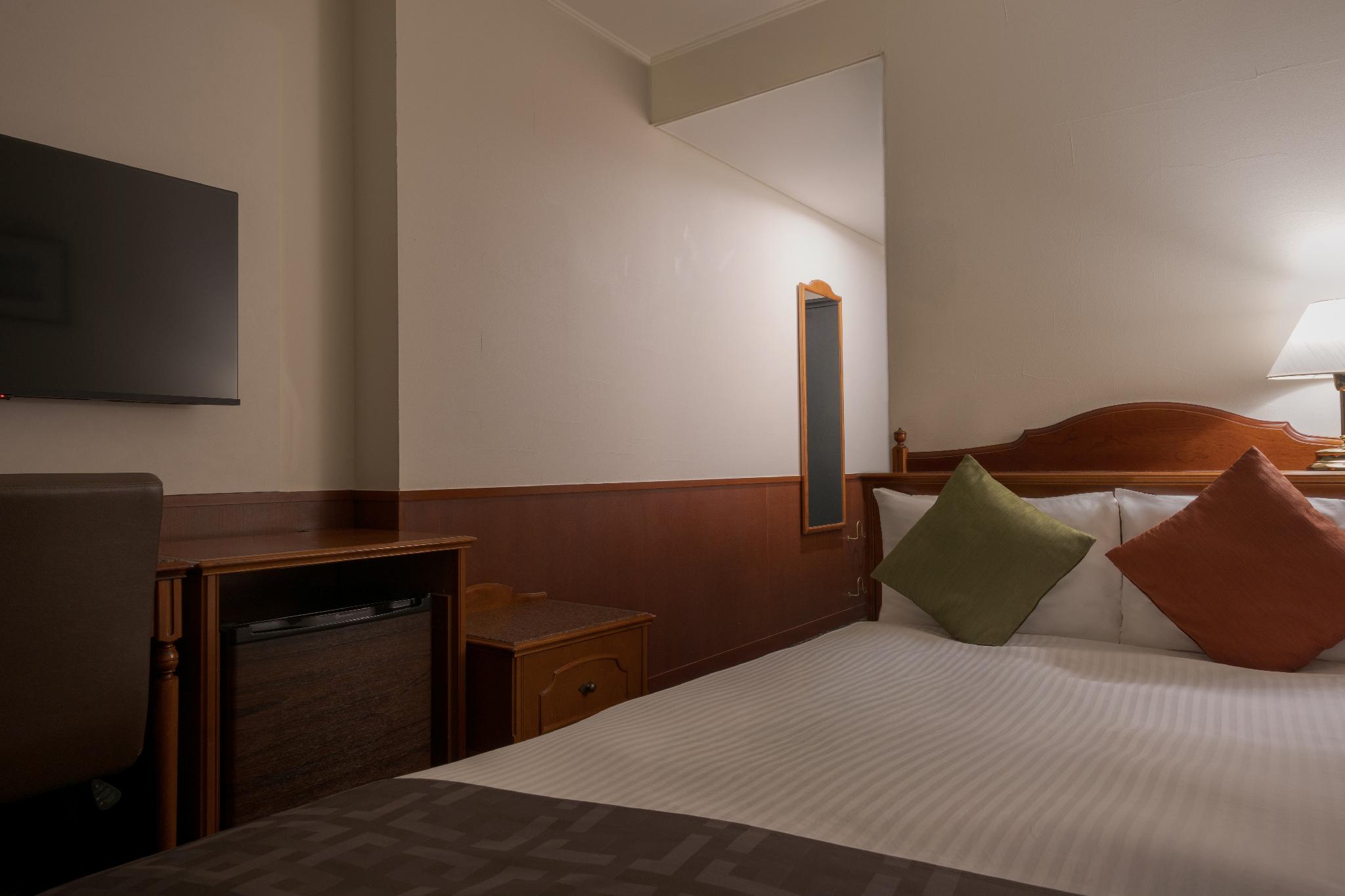 Semi Room, Standard, Semi Double Bed