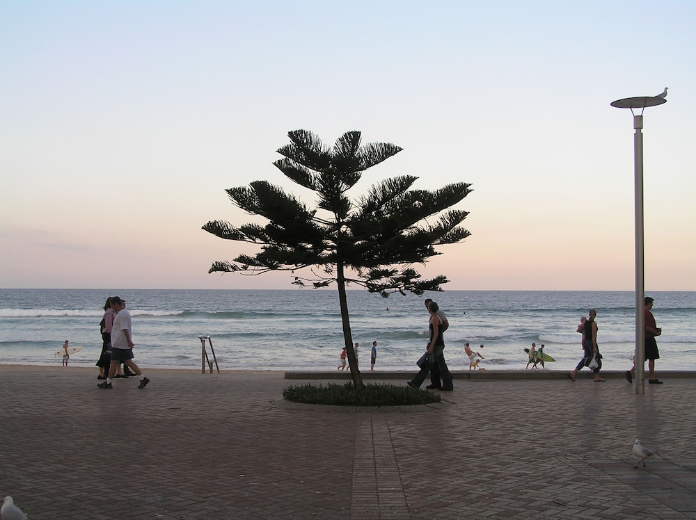 Peppers Manly Beach 45/52