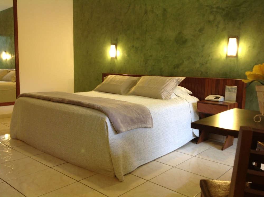 Strand Hotel 11/50