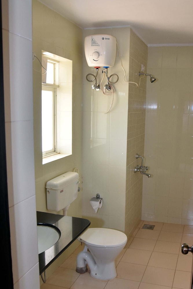 INDISMART WOODBOURNE RESORT 50/50