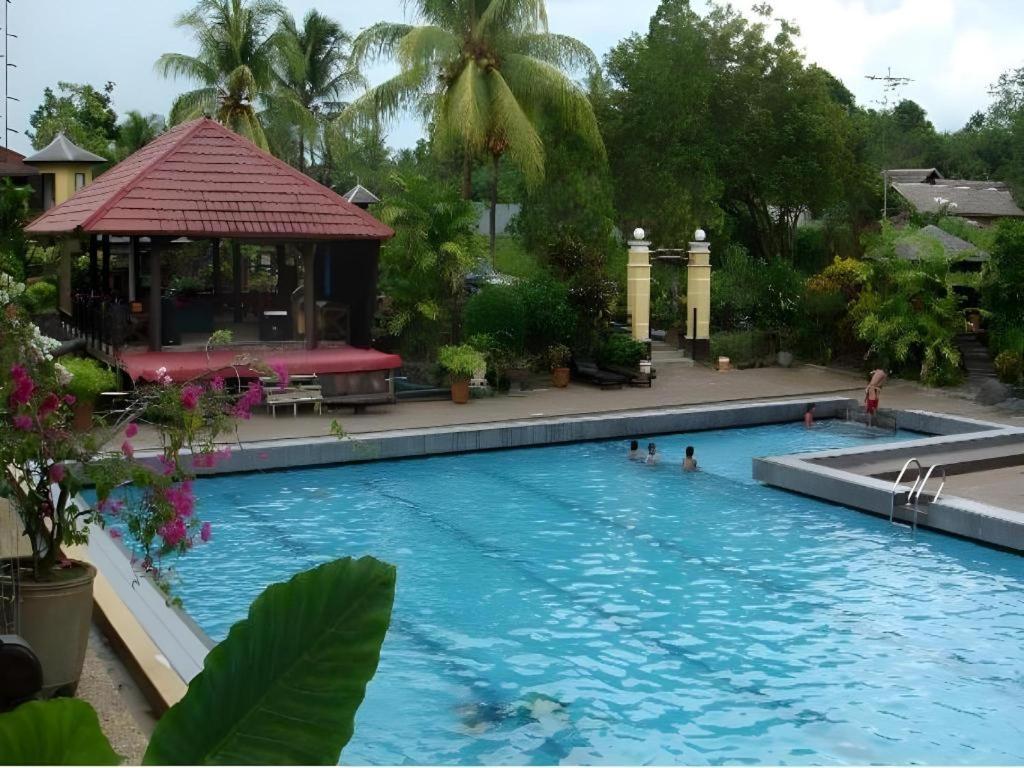 Wonua Monapa Hotel Resort 37/43