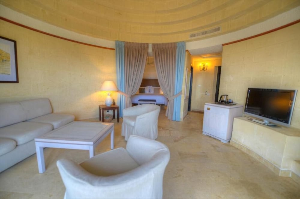 Hotel Ta Cenc and Spa 43/65