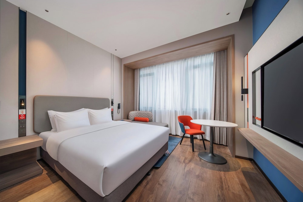 Standard, Twin Beds