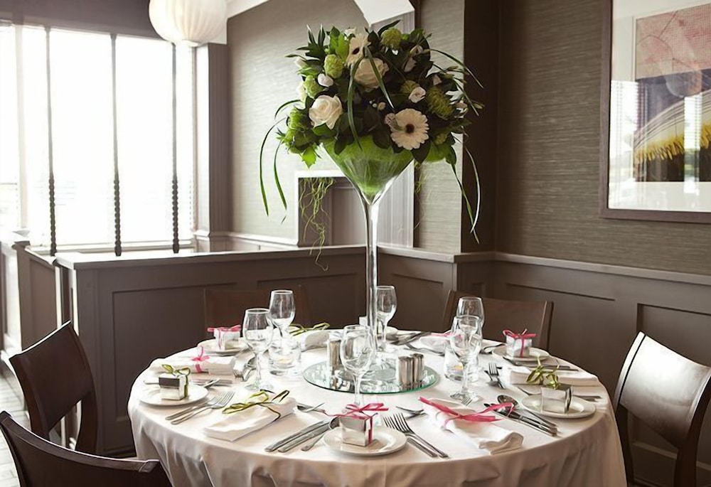 St. Ives Hotel 37/50