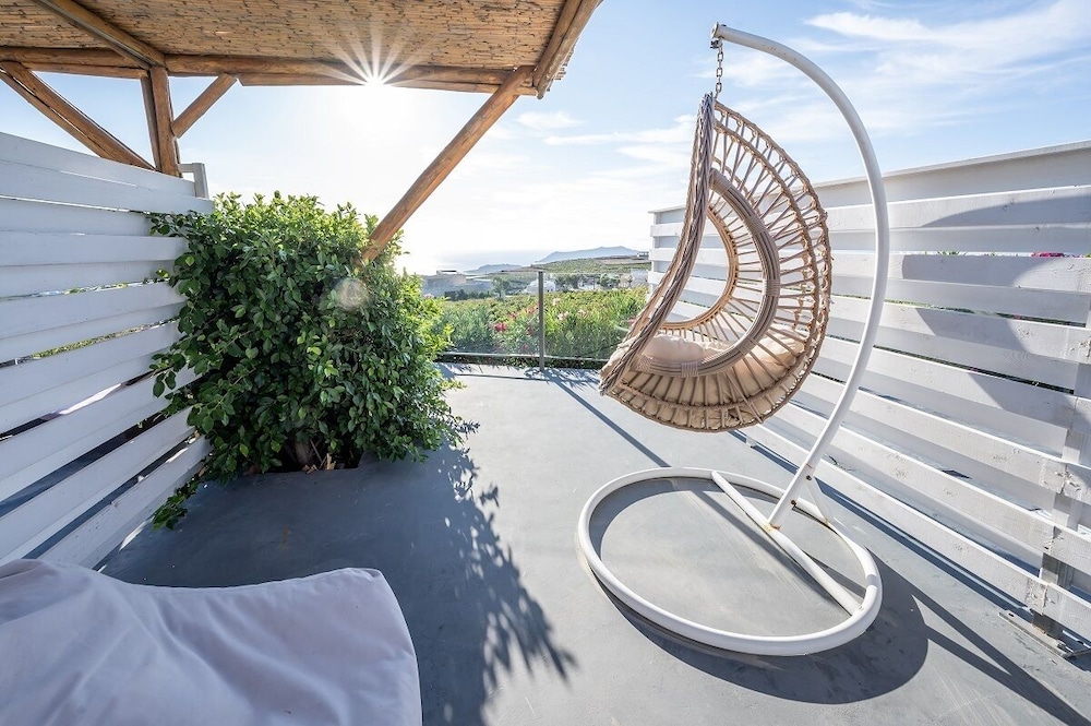 Smy Santorini Suites & Villas 36/76