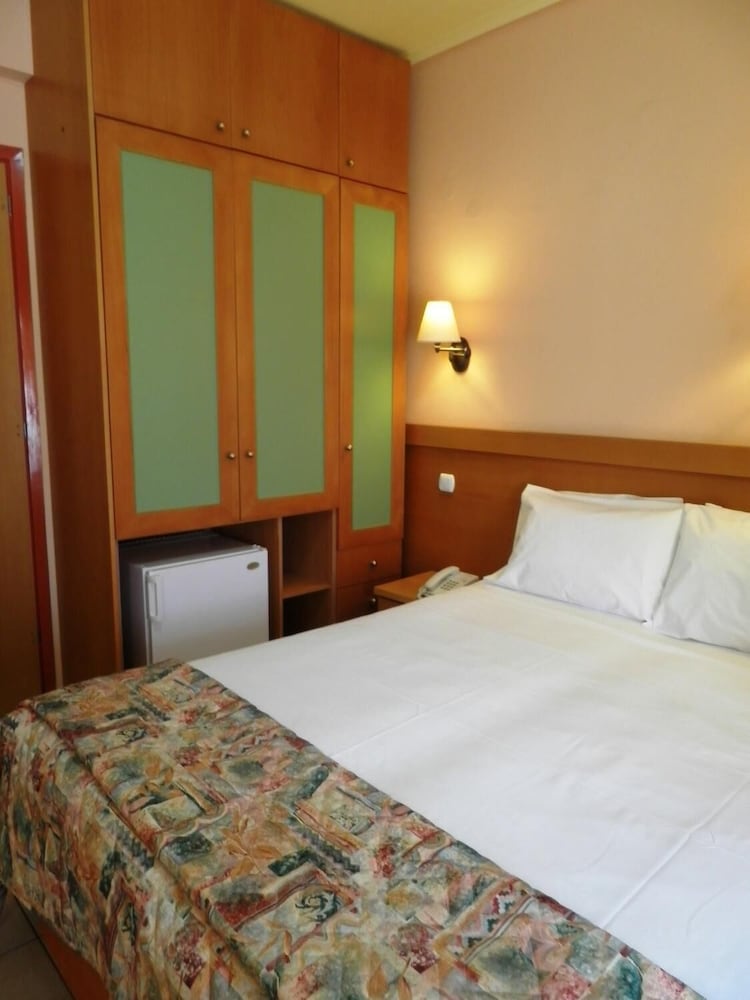 HOTEL SEGAS 10/43