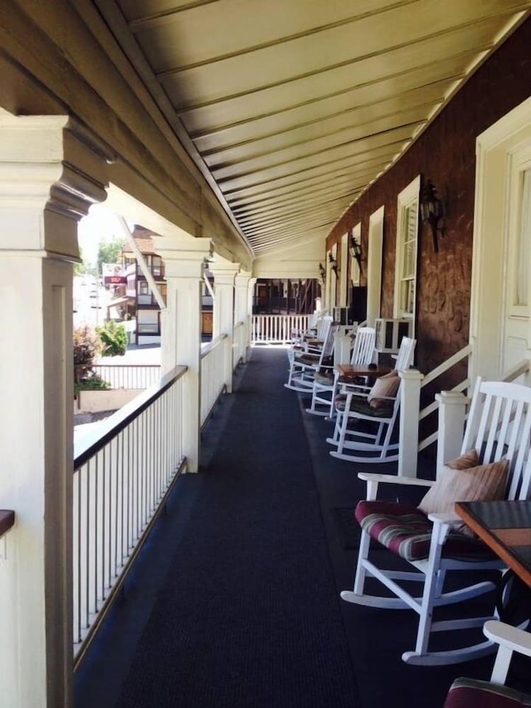 Gunn House Hotel 45/62