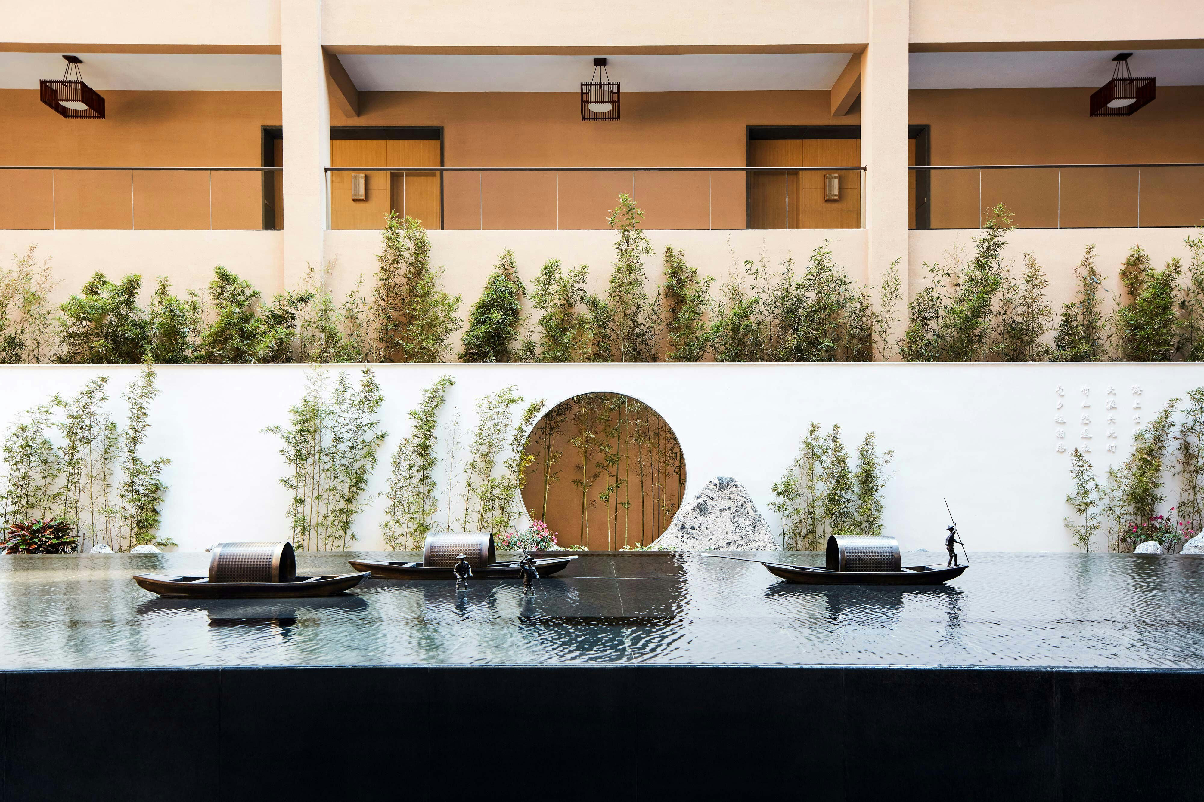 Sheraton Maoming Romantic Beach Resort 6/12