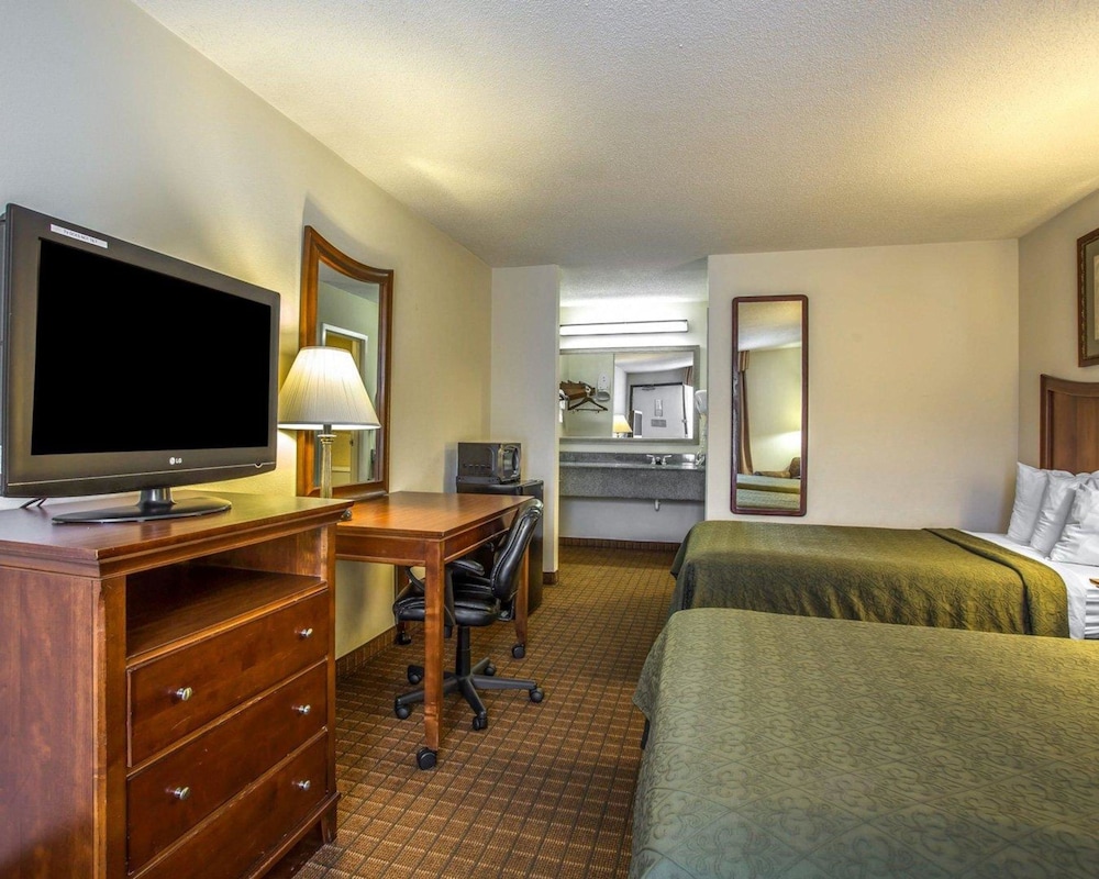 Quality Inn Fort Jackson 35/40