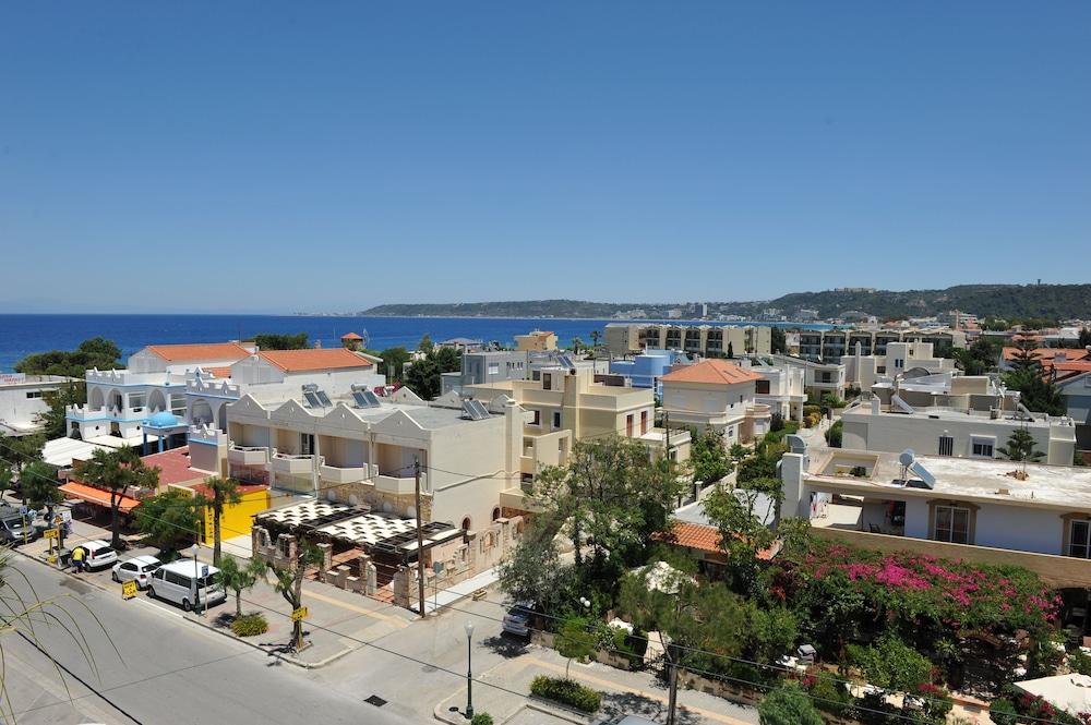 Heleni Beach Hotel photo5