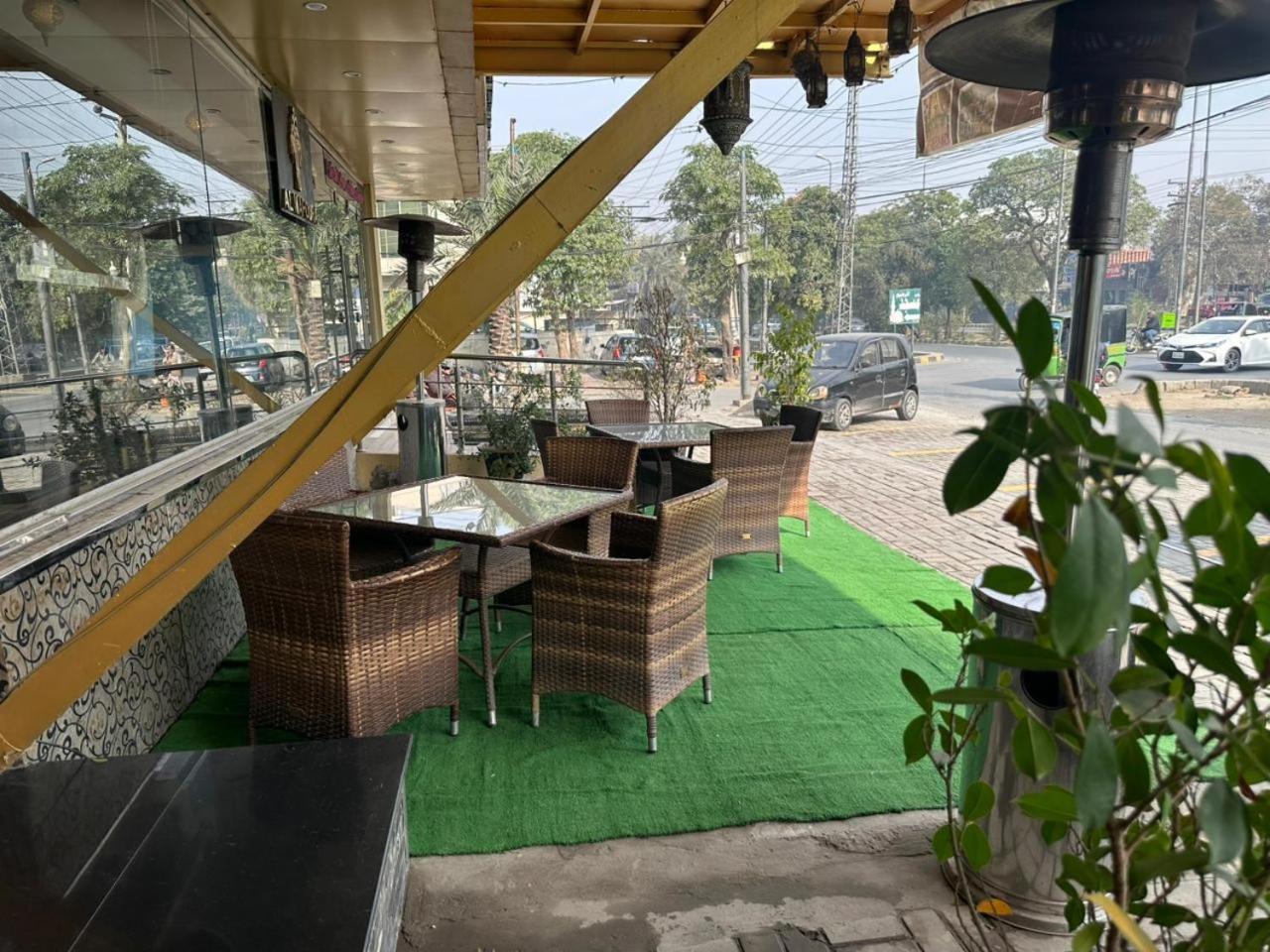 City Oasis Hotel 56/62