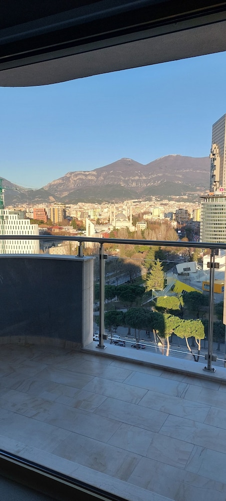 Mulaj Hotel Tirana 60/63