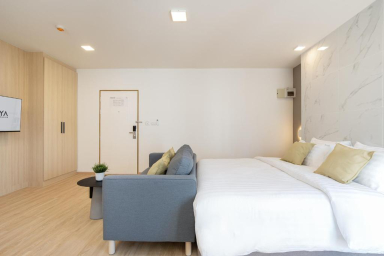 1 Bedroom, Suite, Balcony