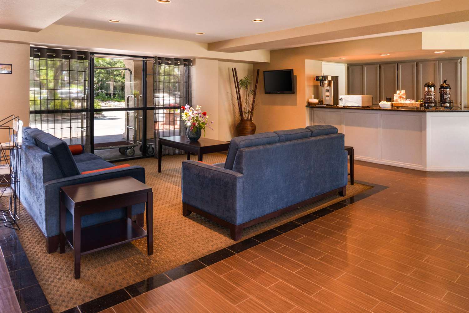 Rancho Cordova Inn 38/48
