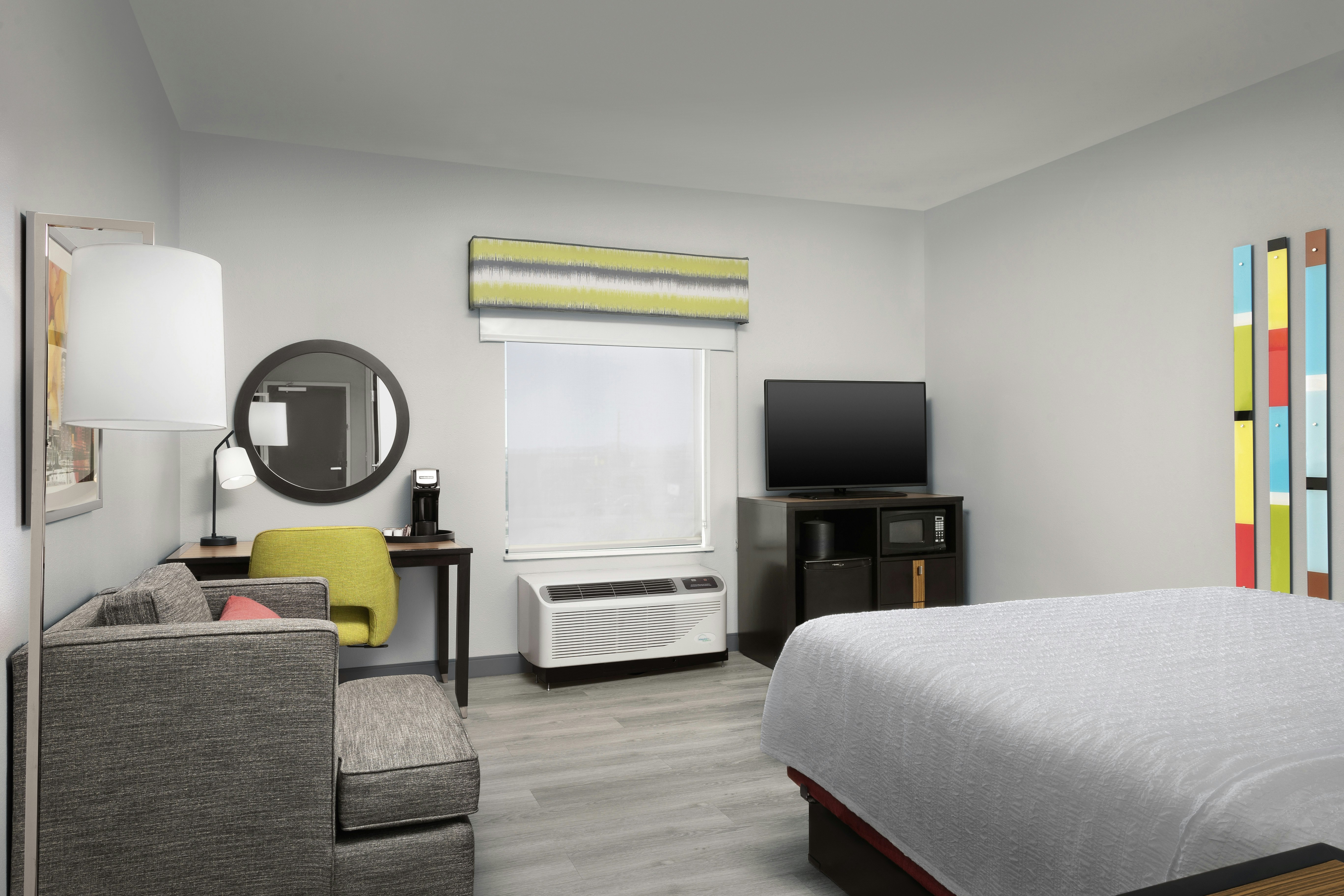ROOM, KING BED