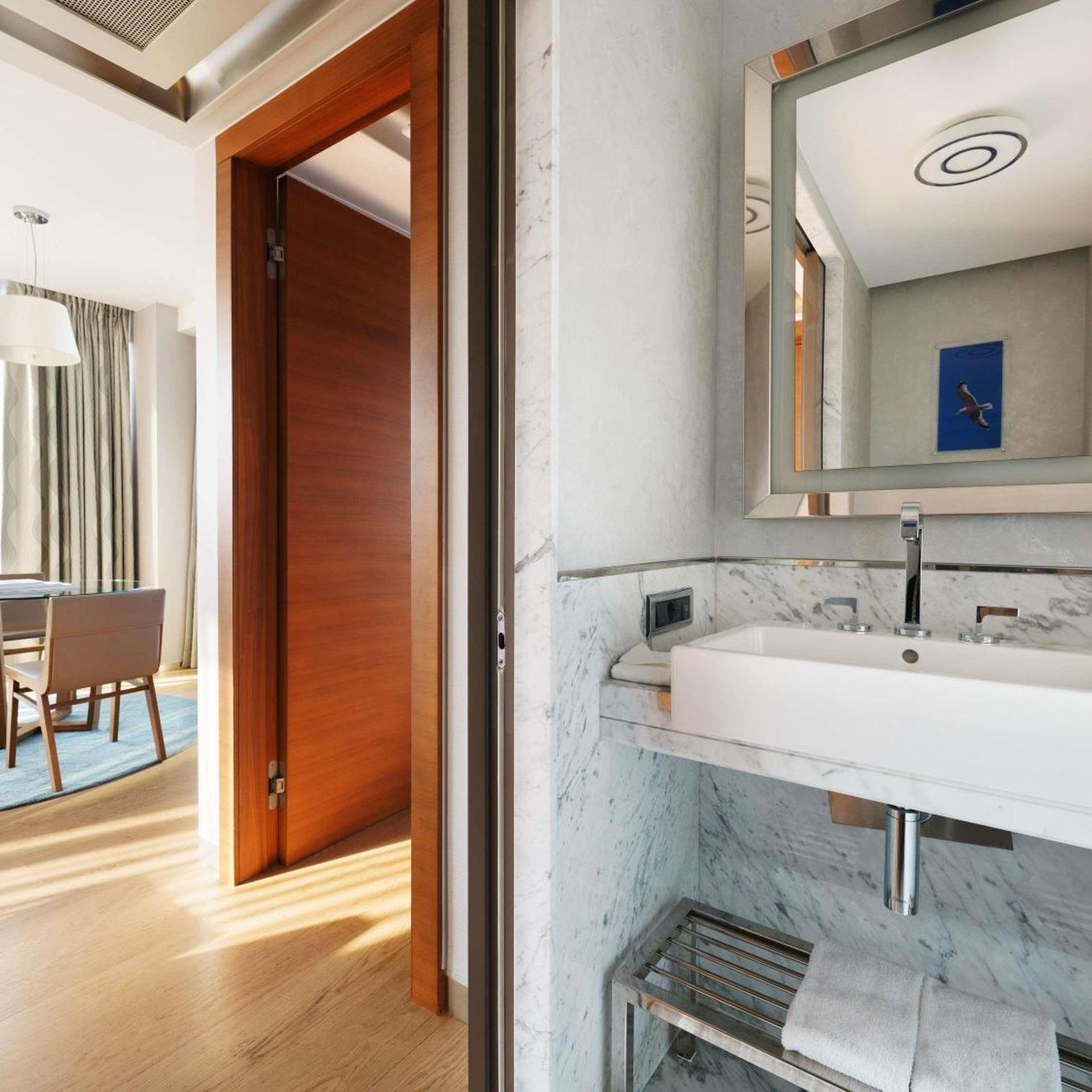 Family, Suite, King Bed, Bosphorus View