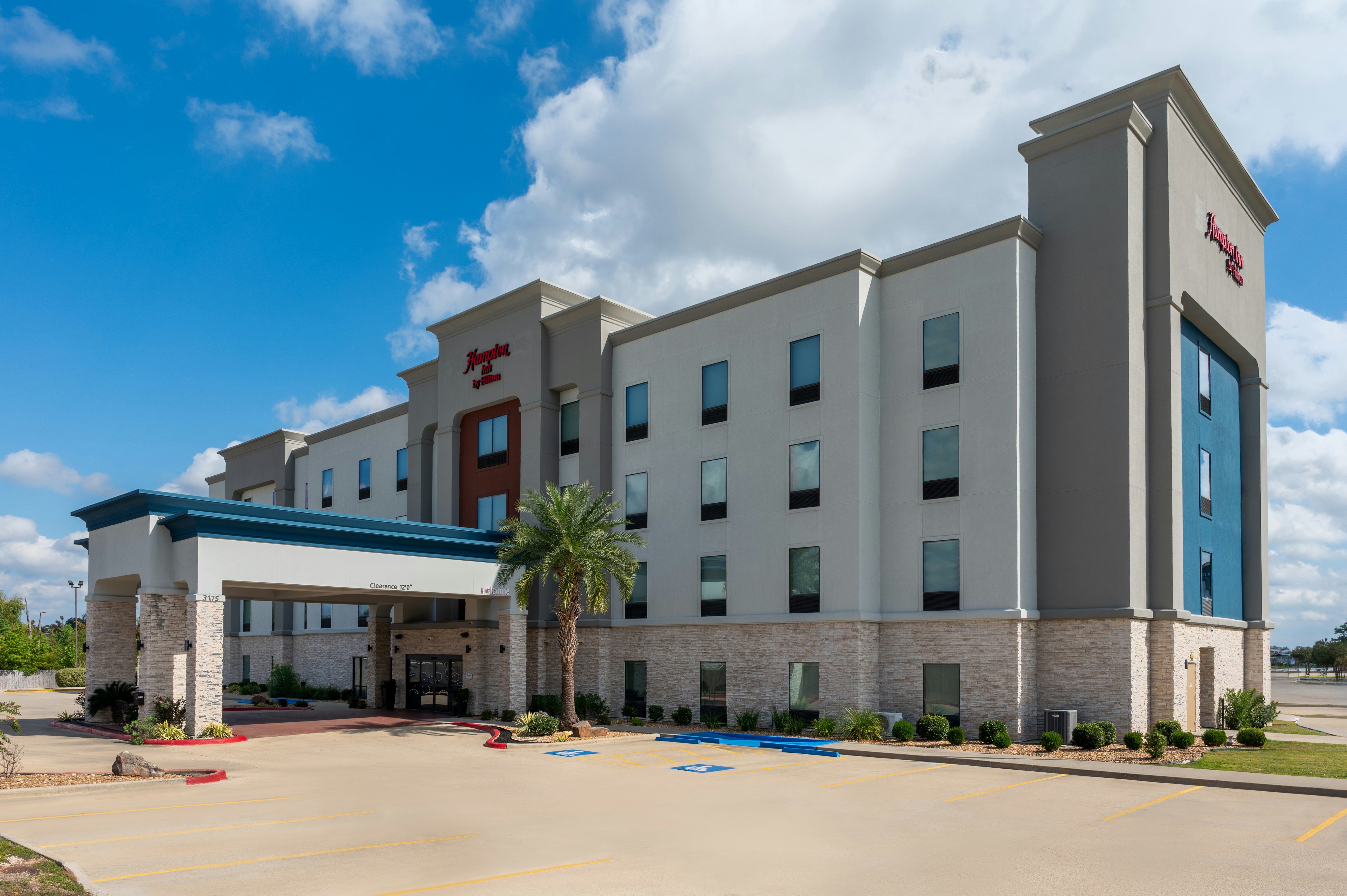 Hampton Inn Lake Charles 67/68
