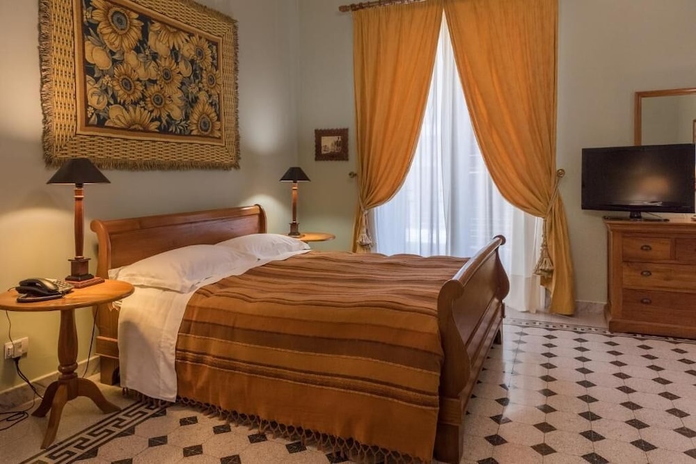 Palazzo Pantaleo 18/53