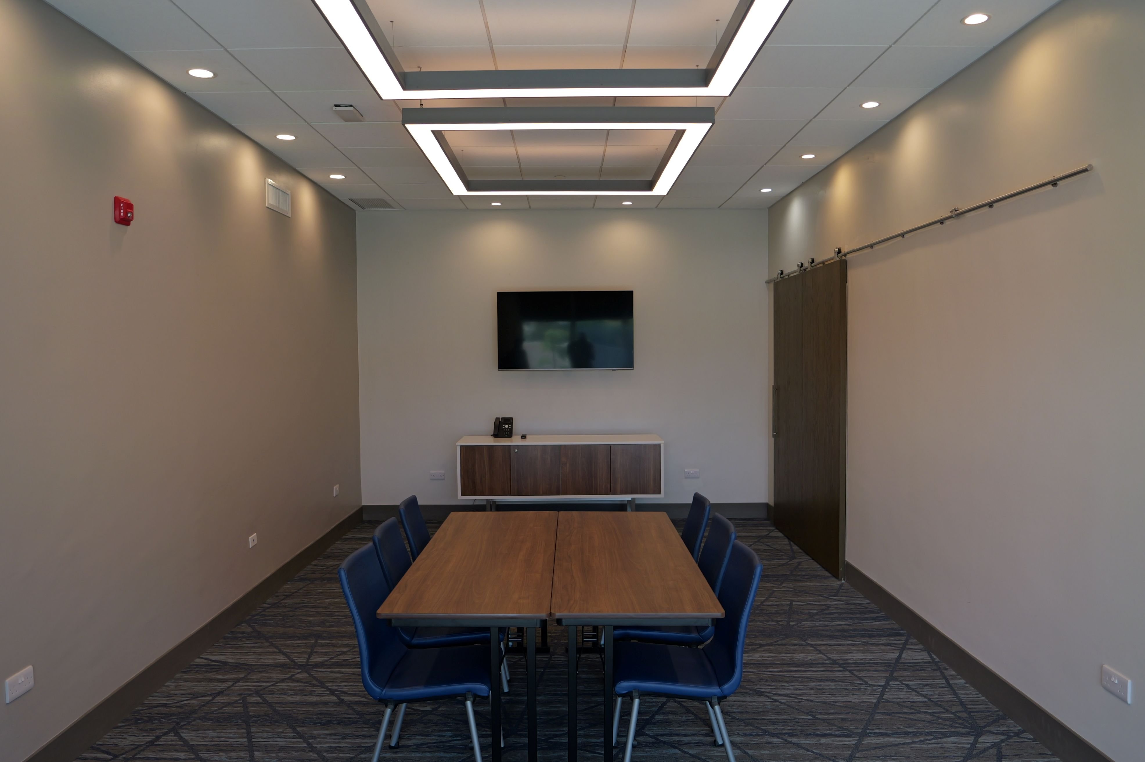 Holiday Inn Express & Suites DIAMOND 48/59