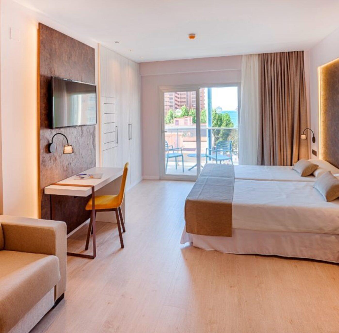 Superior, Double Bed, Balcony