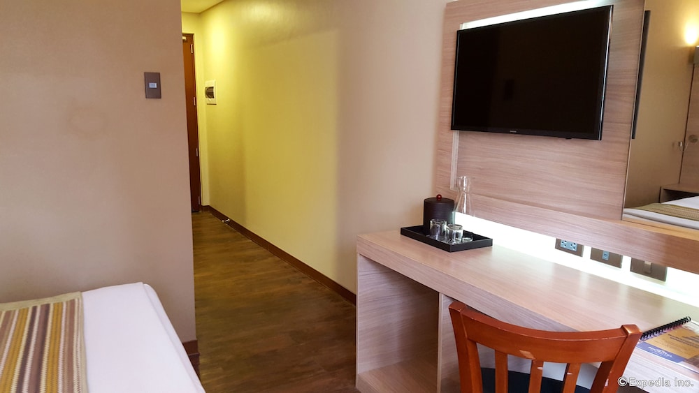 Microtel By Wyndham Baguio 12/26