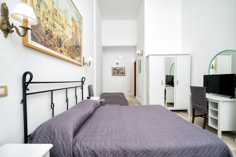 Hotel Fontana 33/65