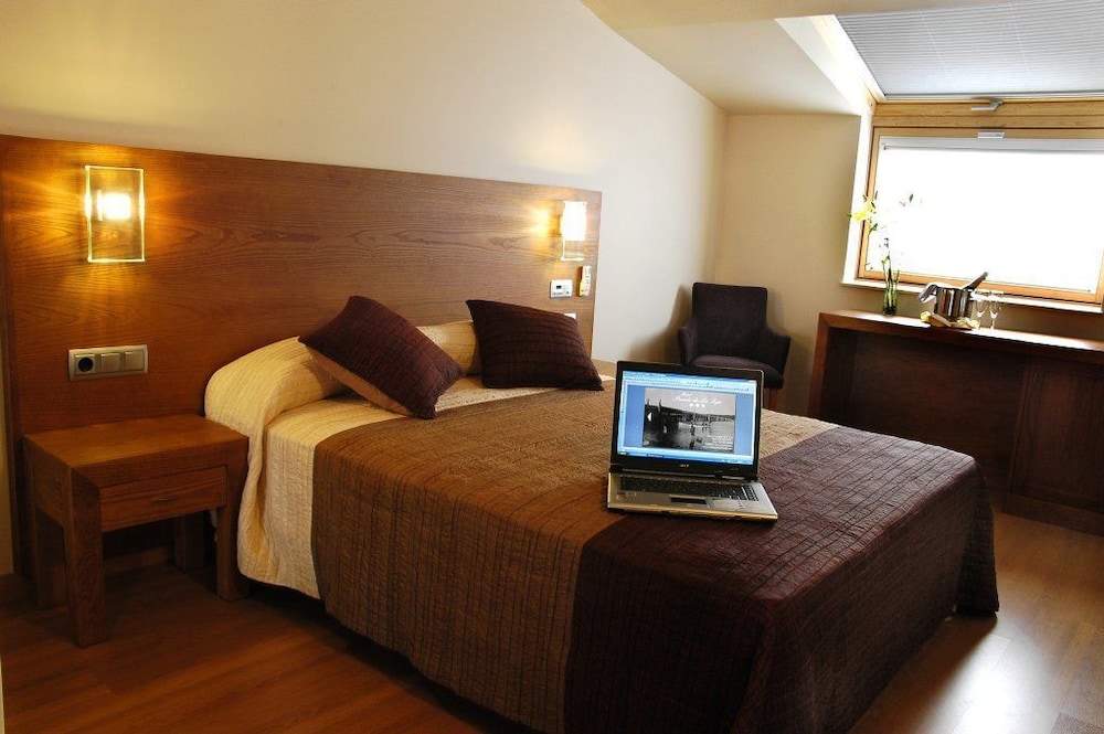 Hotel Puente De La Toja 16/27
