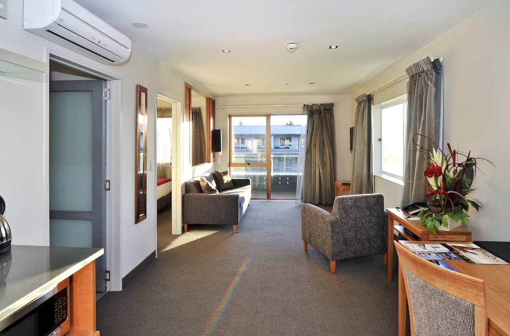 Wai Ora Lakeside Spa Resort 29/49