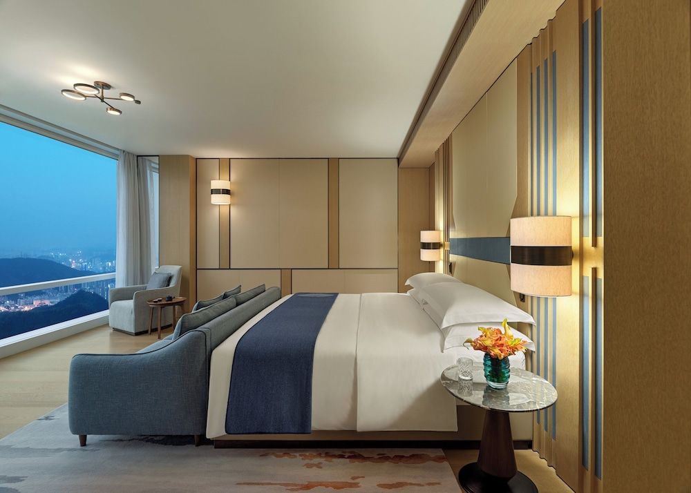 Mandarin, Suite, King Bed