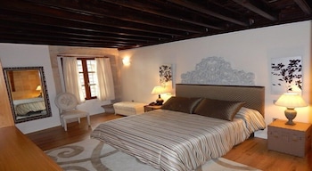 Palau Dels Osset 2/33