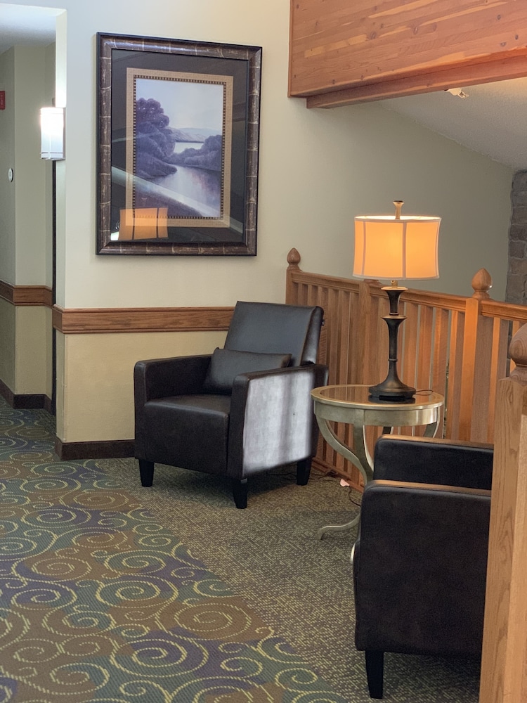 Americinn By Wyndham Kewanee 27/43