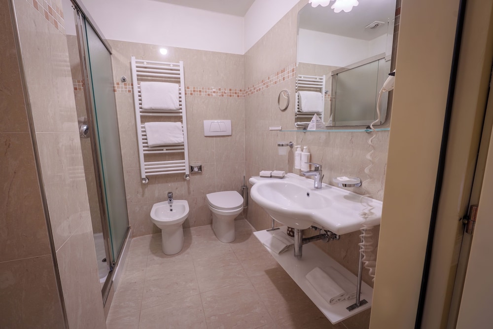 غرفة كلاسيكية بسرير مزدوج، Zanhotel Meeting Centergross 7/10