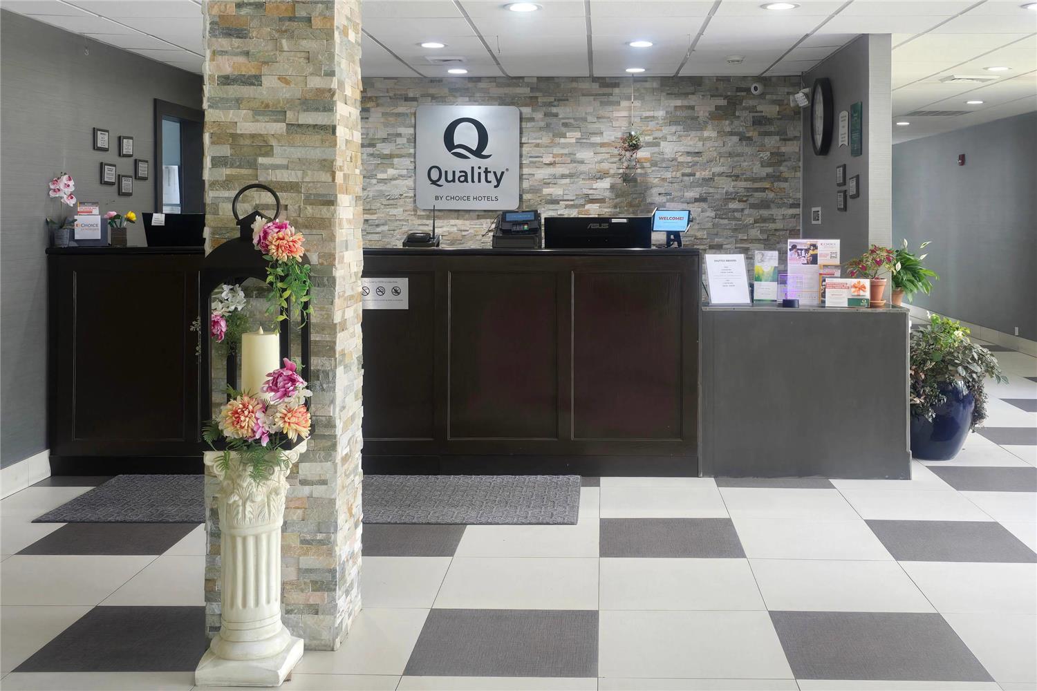 Quality Inn Dublin I-81 9/73