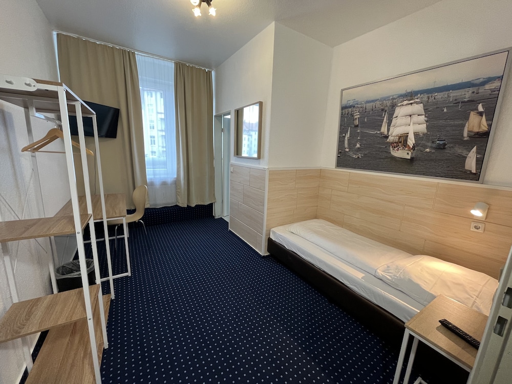 Hotel Schwarzer Bar 28/52