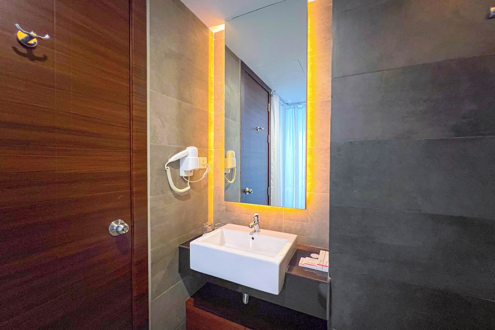 غرفة سوبيريور عائلية بسريرين منفصلين، Asialink Hotel By Prasanthi 6/6