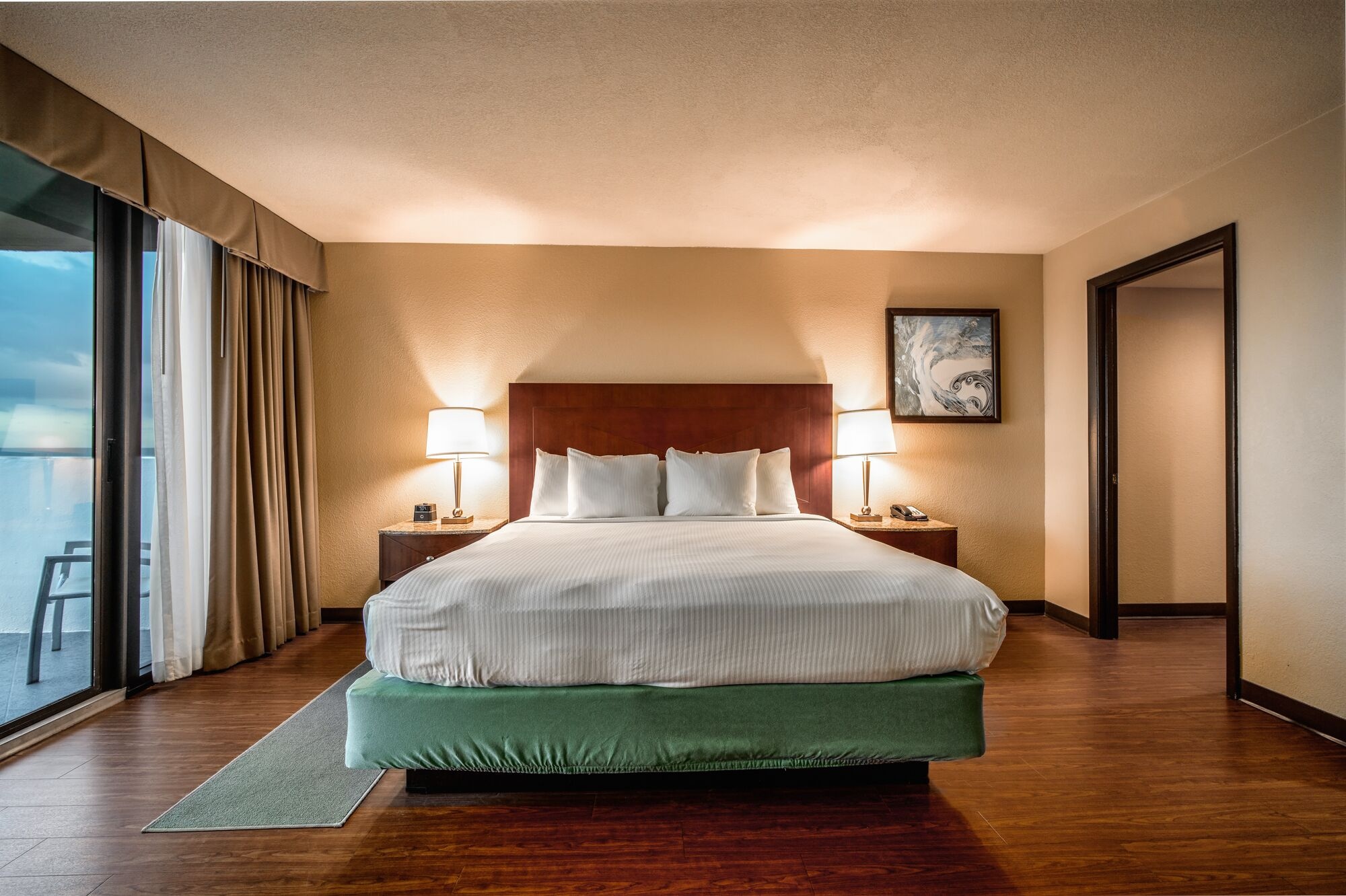 Penthouse, Studio, Suite, King Bed, Ocean Front