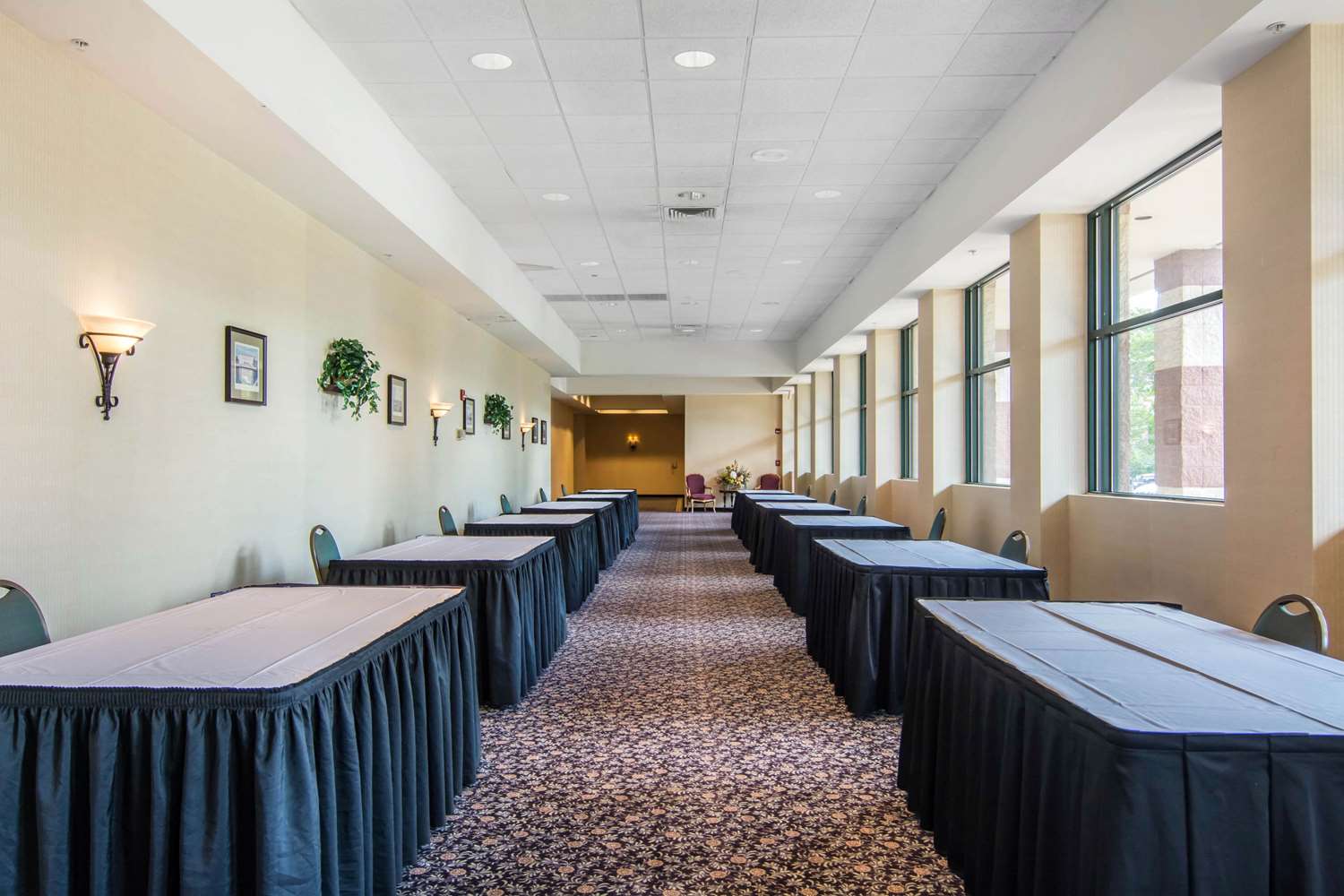 Sleep Inn Lake Wright Norfolk Airport 28/55