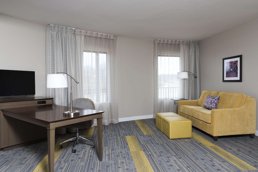 Hampton Inn Suites West Lafayette In 27/39
