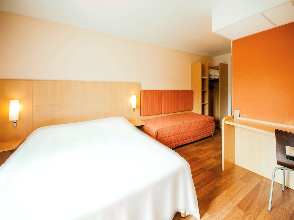 Ibis Valenciennes 20/72