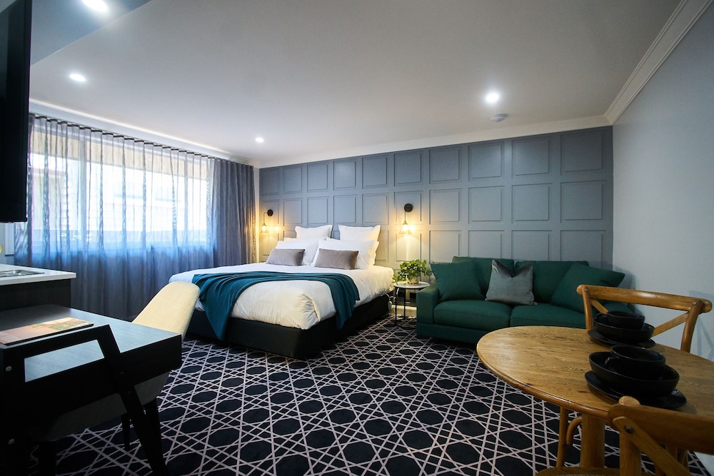 COUNTRY COMFORT ARMIDALE 30/63