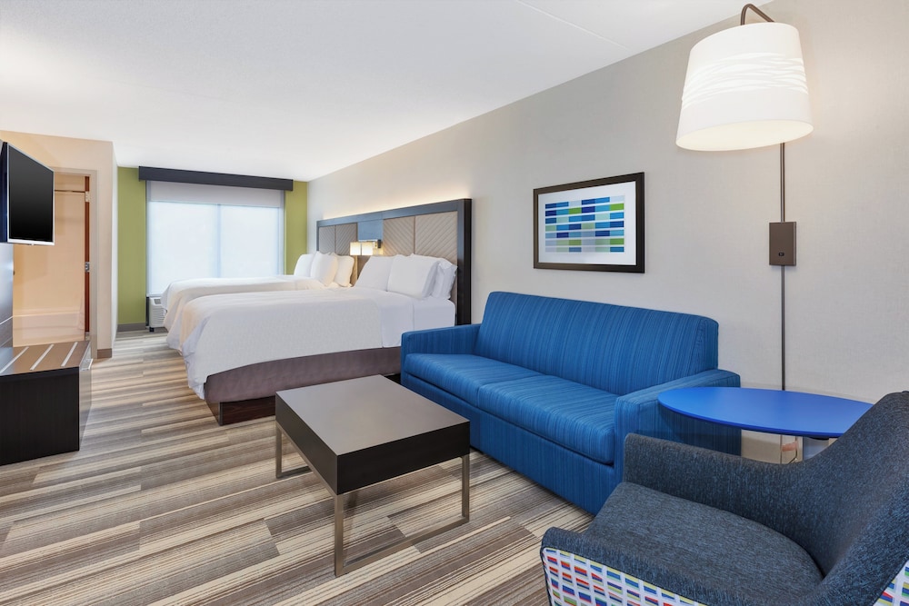 Holiday Inn Express Suites Blackburg University Area 44/74