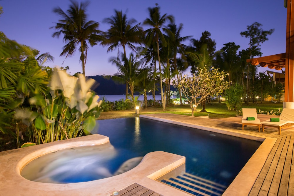 Amatapura Beach Villa 1 9/59