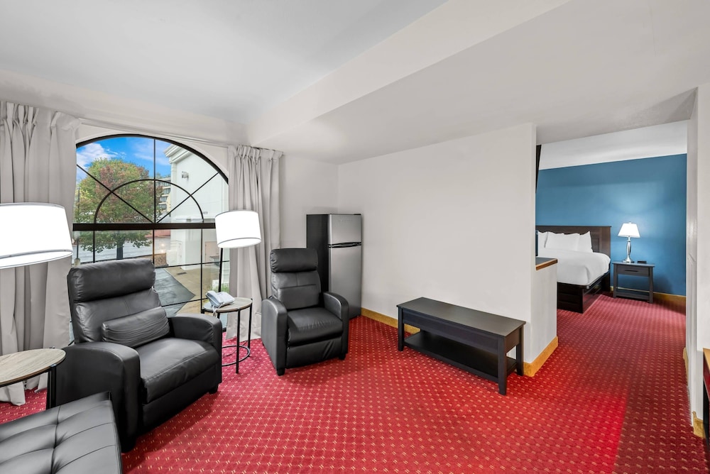 Clarion Inn Branson 42/72