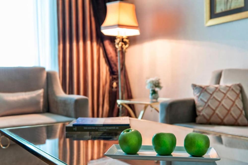 Elite World Van Hotel 37/48
