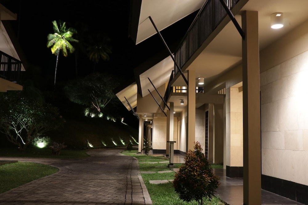 Grand Luley Resort 8/62