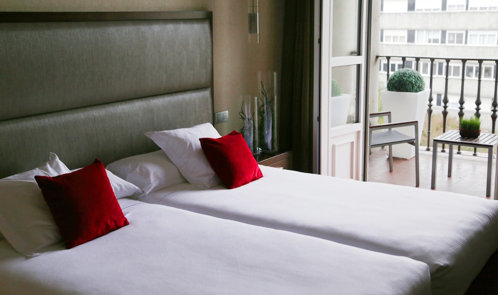 Compostela Hotel 12/61
