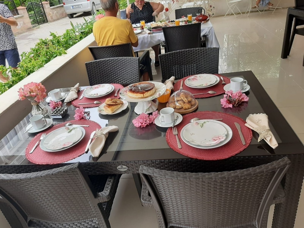 Sevo Hotel 18/25