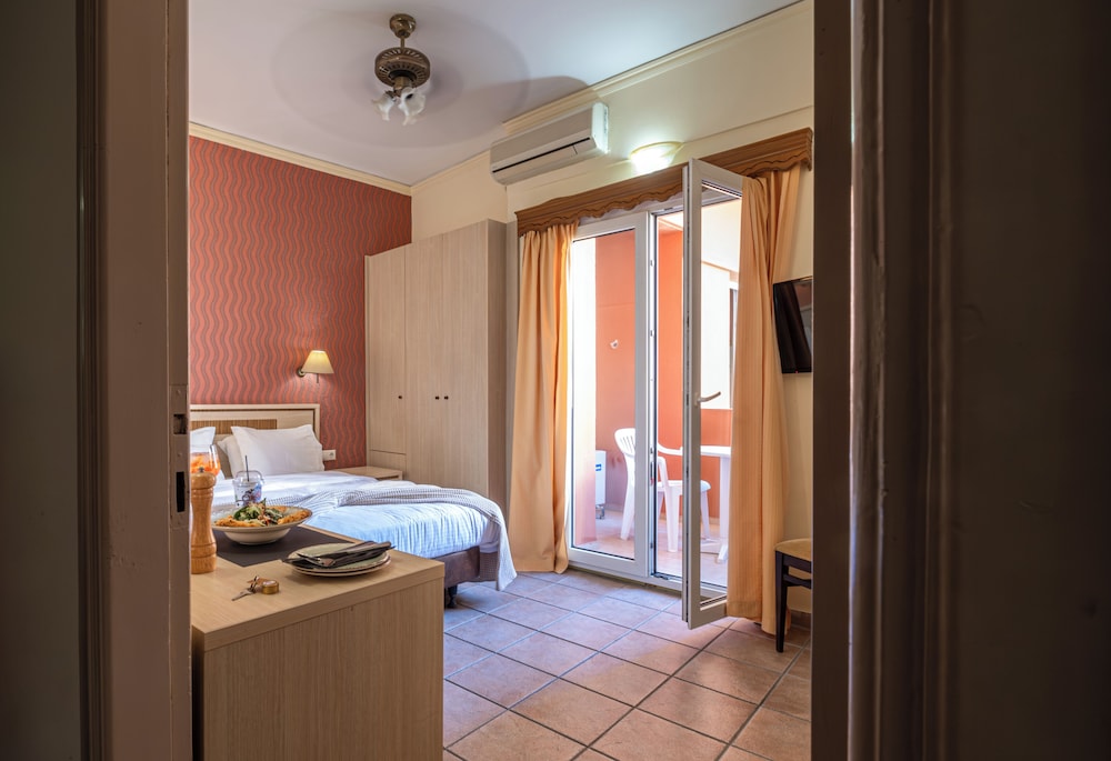 غرفة كومفورت، Samos City Hotel 3/6